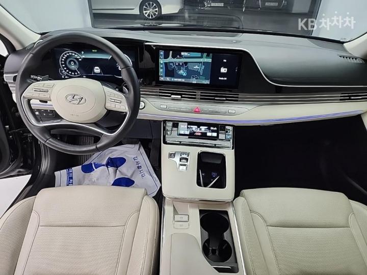 Hyundai Grandeur 2.5 LeBlanc 8