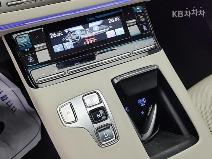 Hyundai Grandeur 2.5 LeBlanc 9