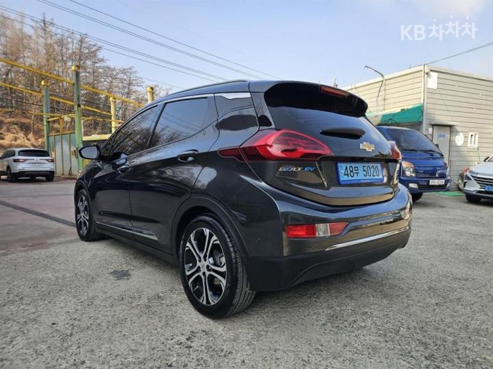 Chevrolet Bolt EV PREMIER 5