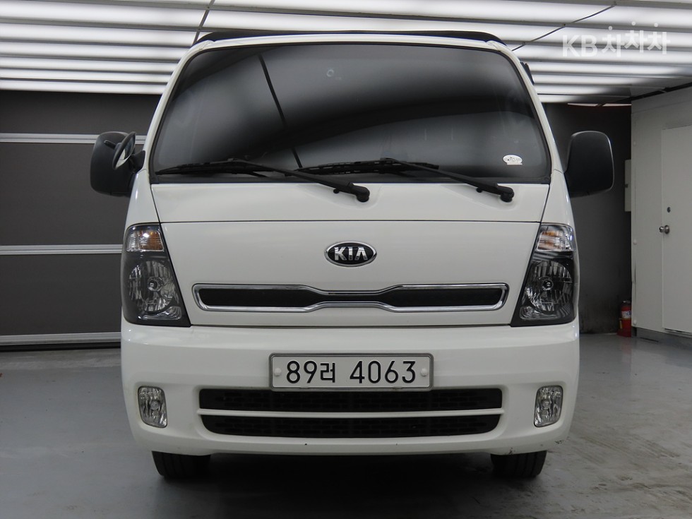 2018 - kia bongo iii