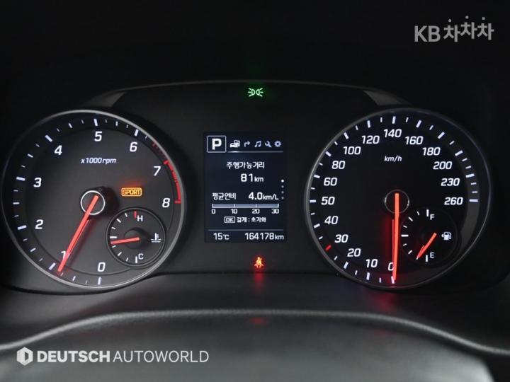 Hyundai Avante AD 1.6 T-GDi Sport Original 9