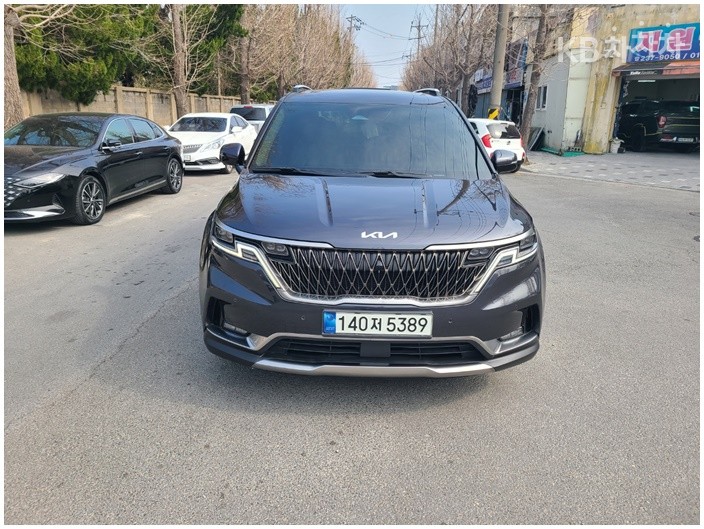 2022 - kia carnival