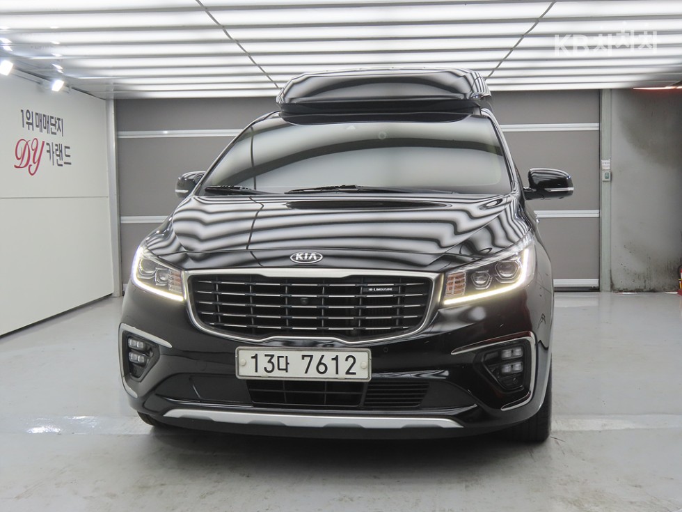 2019 - kia carnival