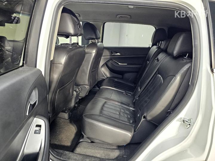 Chevrolet Orlando LPG LTZ Premium 10