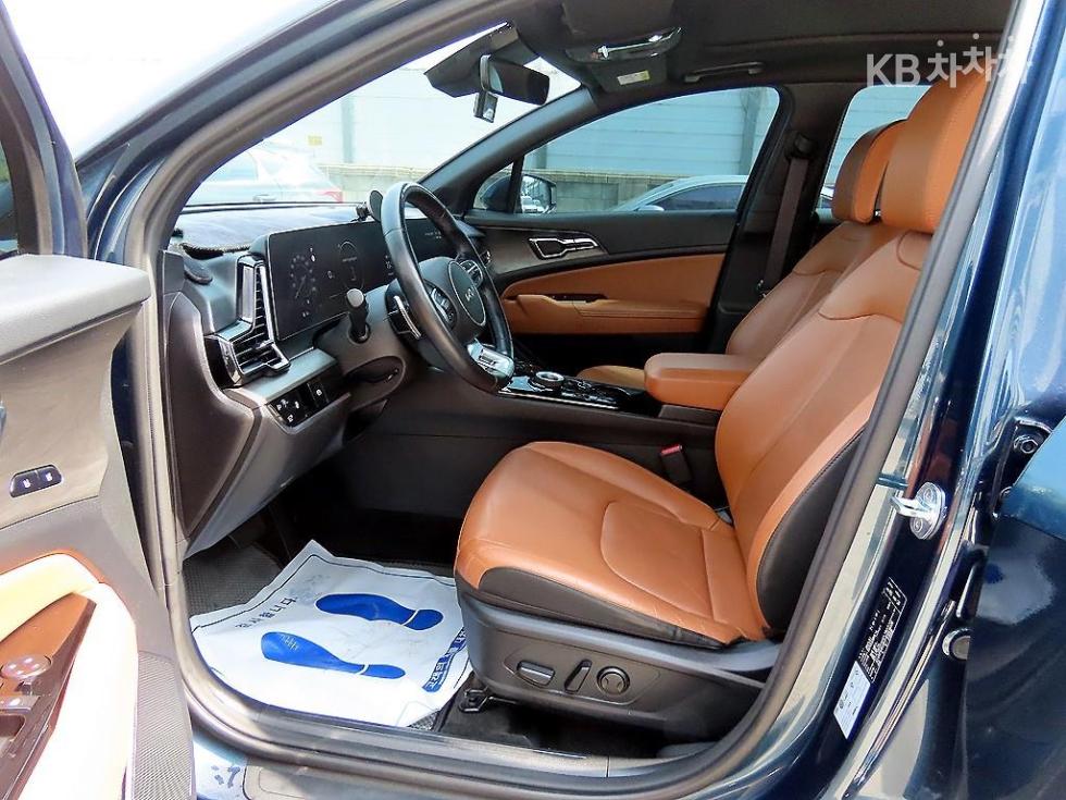 2022 - kia sportage