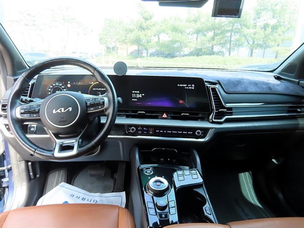 2022 - kia sportage