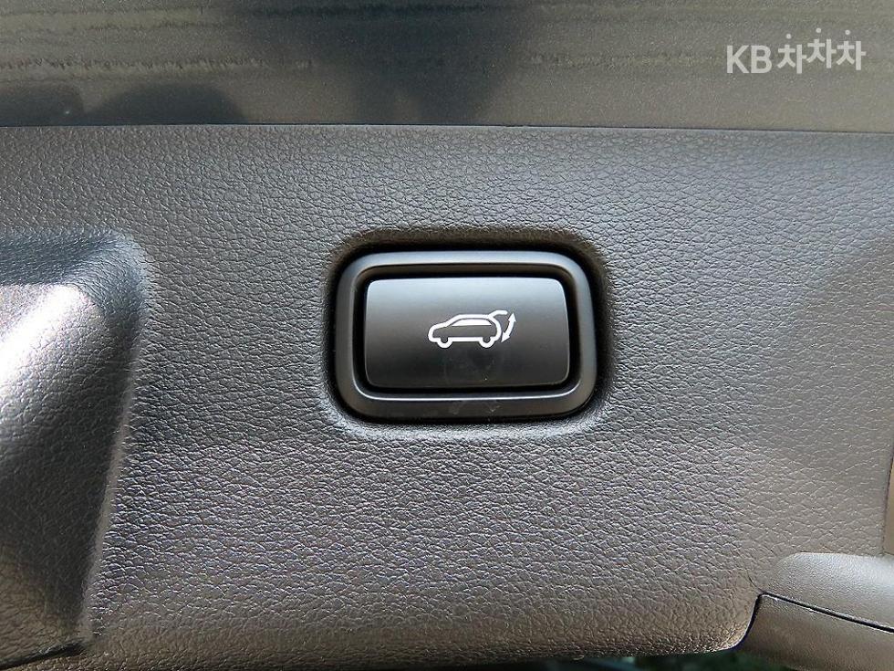 2022 - kia sportage