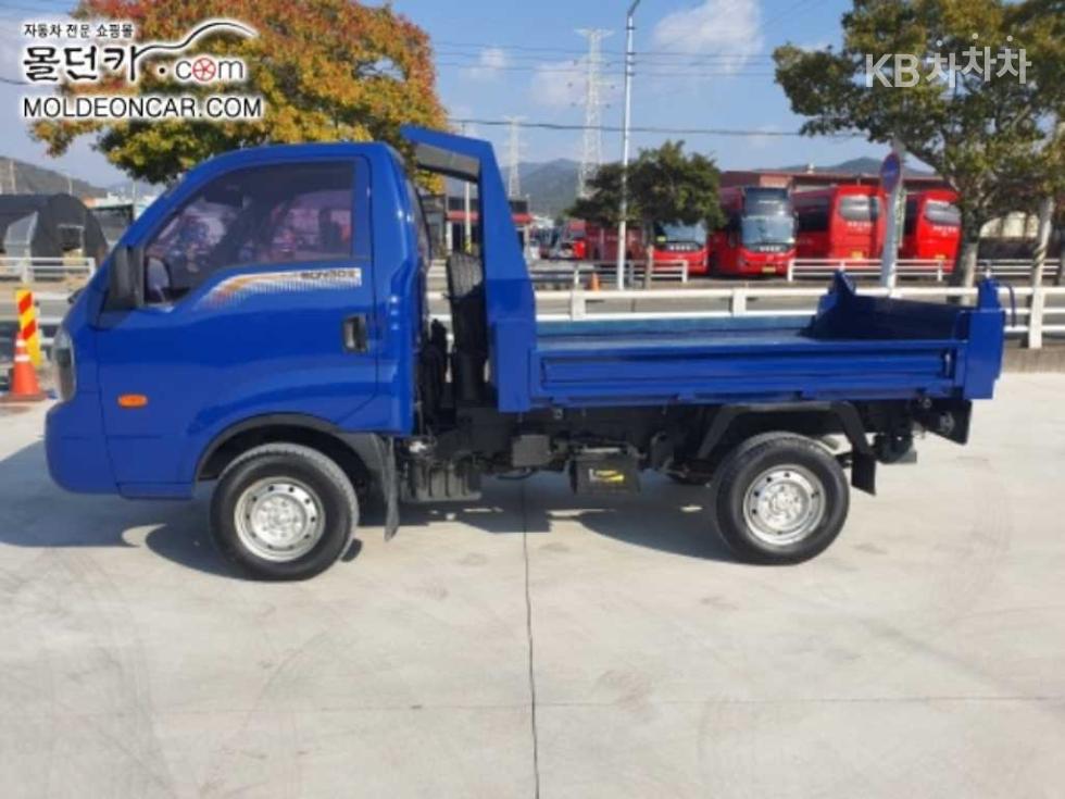 2012 - kia bongo iii