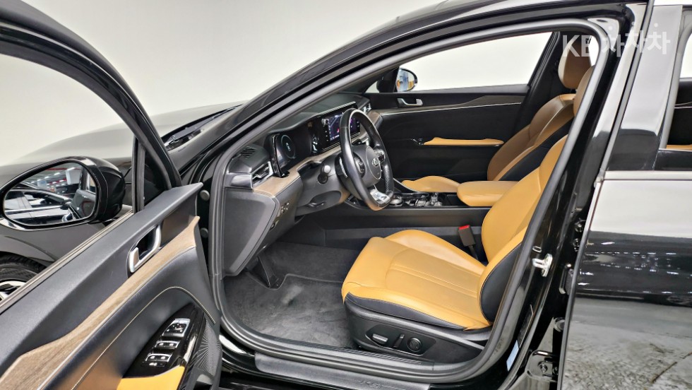 2020 - kia k5