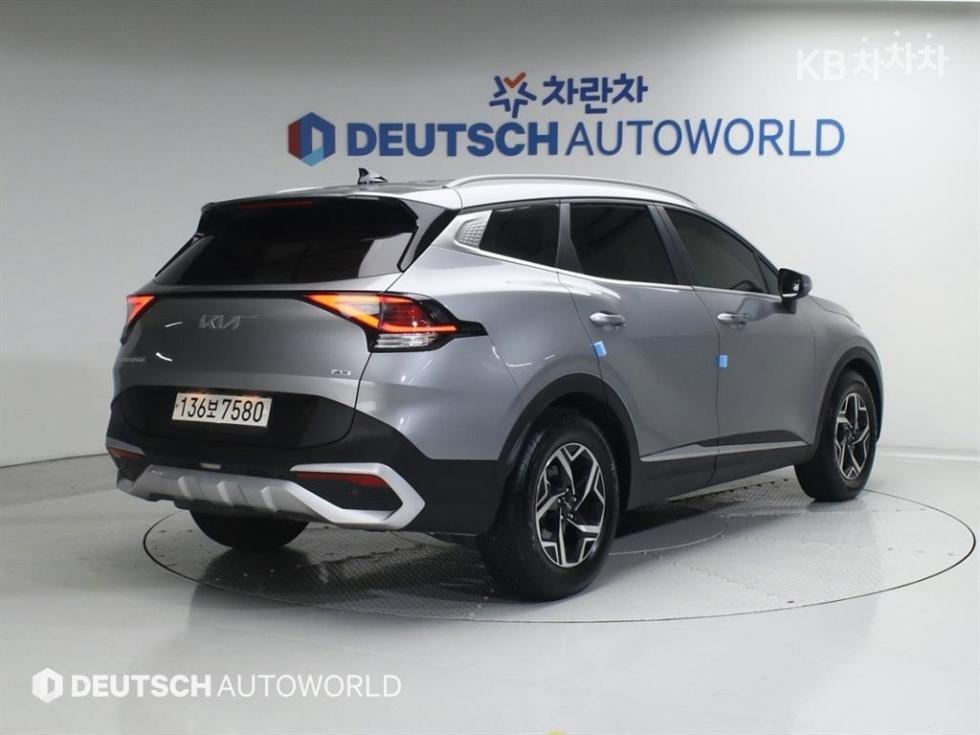 2023 - kia sportage