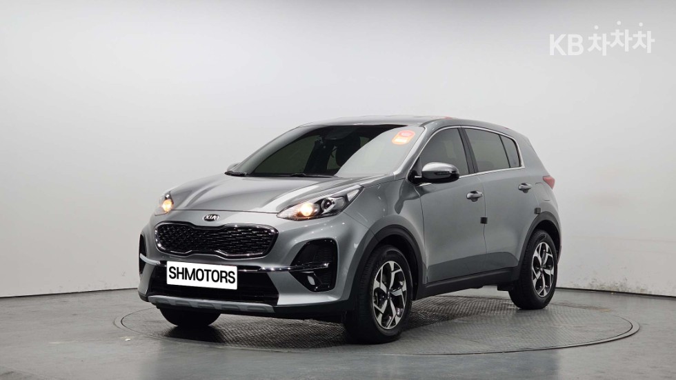 2021 - kia sportage