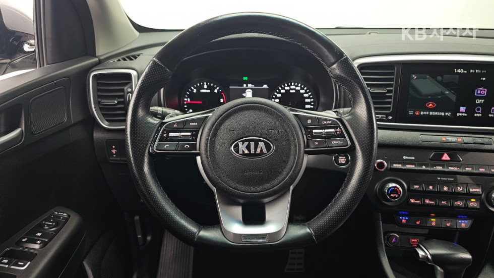 2021 - kia sportage