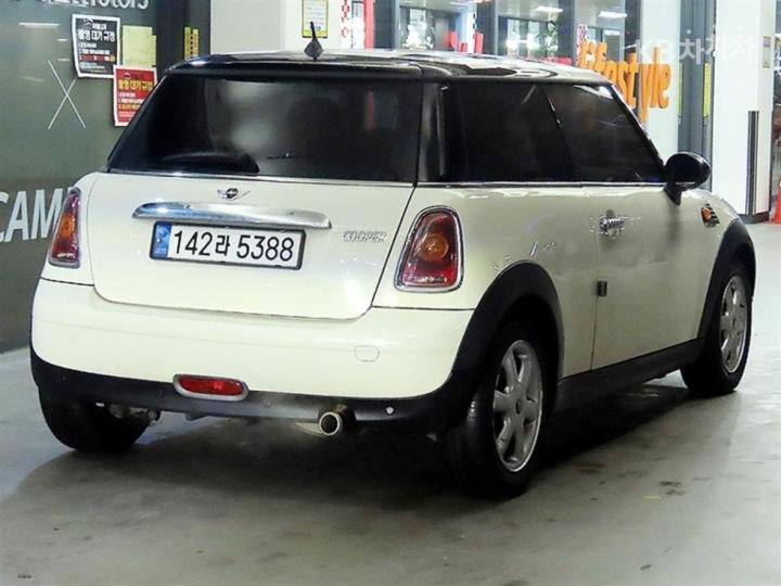 Mini Cooper 1.6 Base Type 5