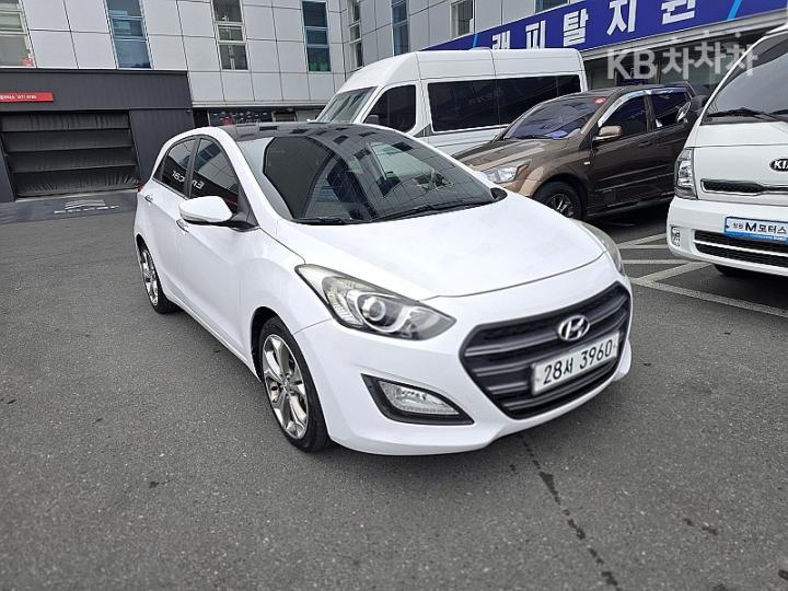Hyundai i30 New 1.6 VGT PYL 3