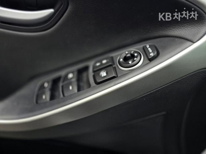 Hyundai i30 New 1.6 VGT PYL 9