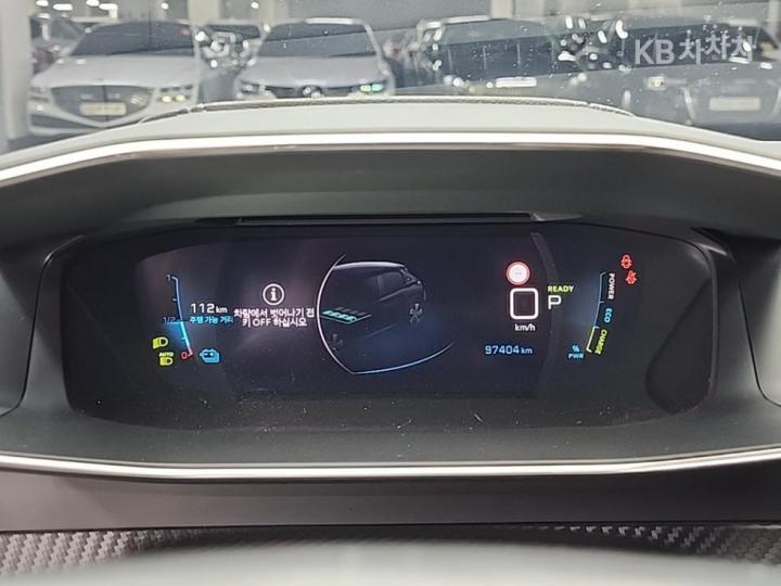 Peugeot 2008 e- GT Line 7