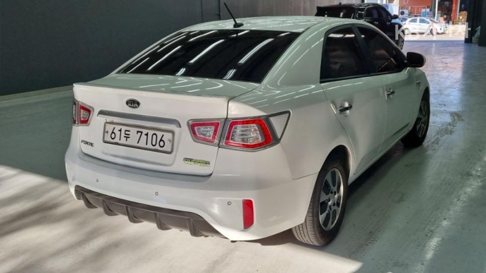2010 - kia forte