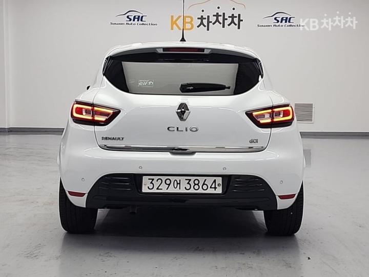 Renault Clio 1.5dci Intense 4