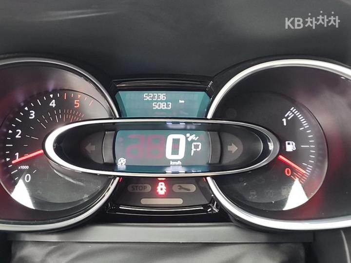 Renault Clio 1.5dci Intense 7