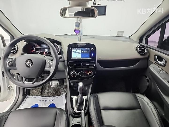 Renault Clio 1.5dci Intense 8