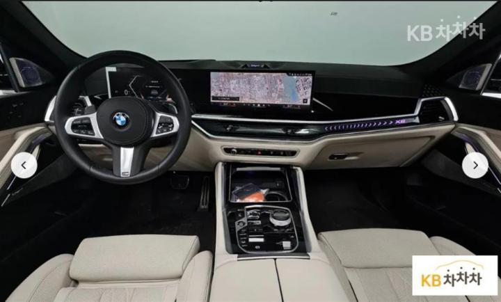 BMW X6 G06 xDrive 40i M Sport Package 8