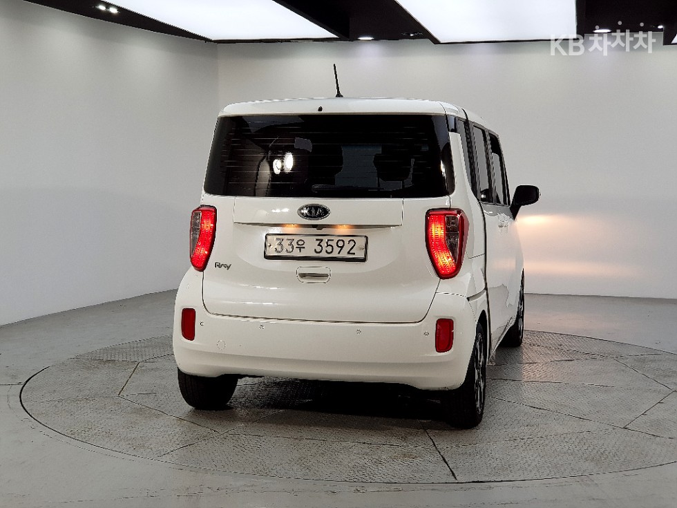 2012 - kia ray