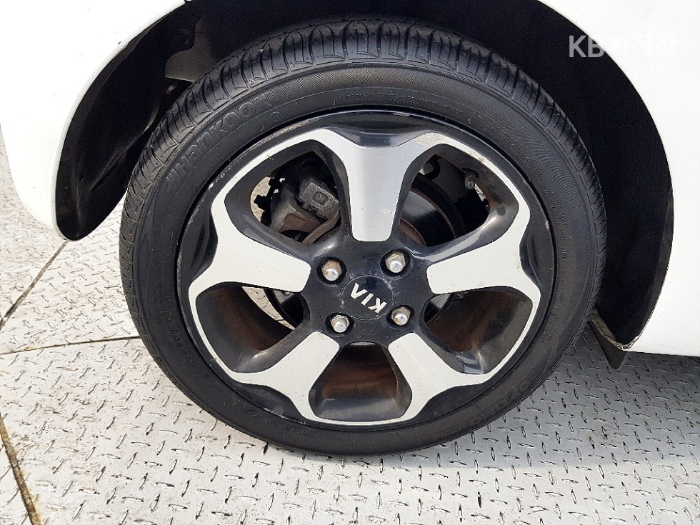 2012 - kia ray