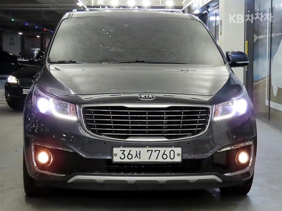 2018 - kia carnival