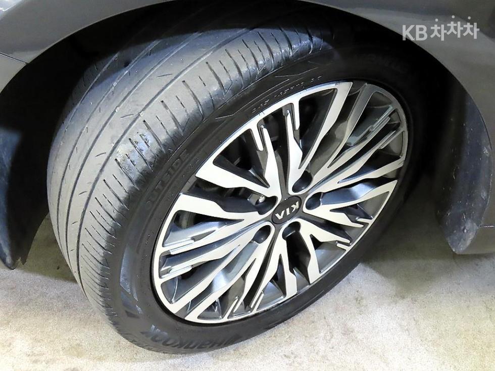 2020 - kia k7