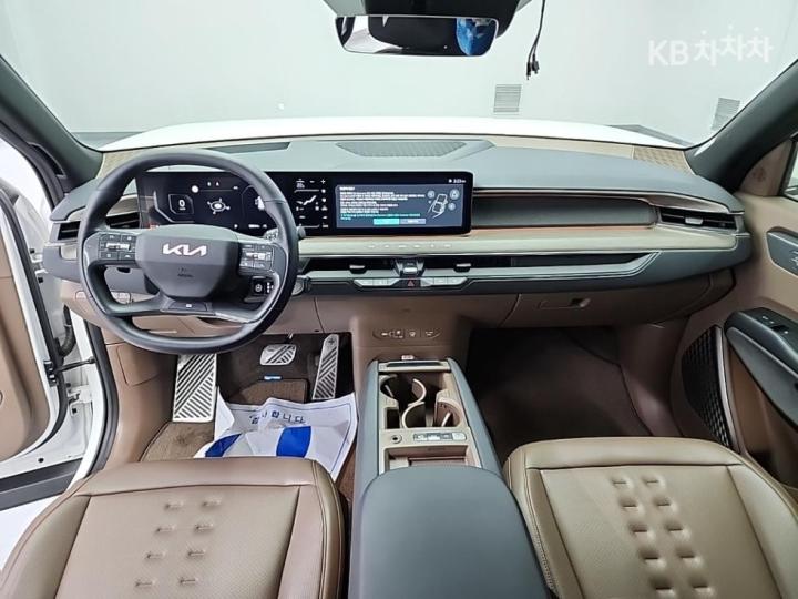 Kia EV9 Long Range 2WD Earth 8