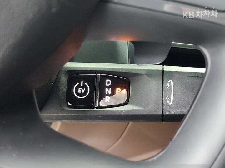 Kia EV9 Long Range 2WD Earth 9