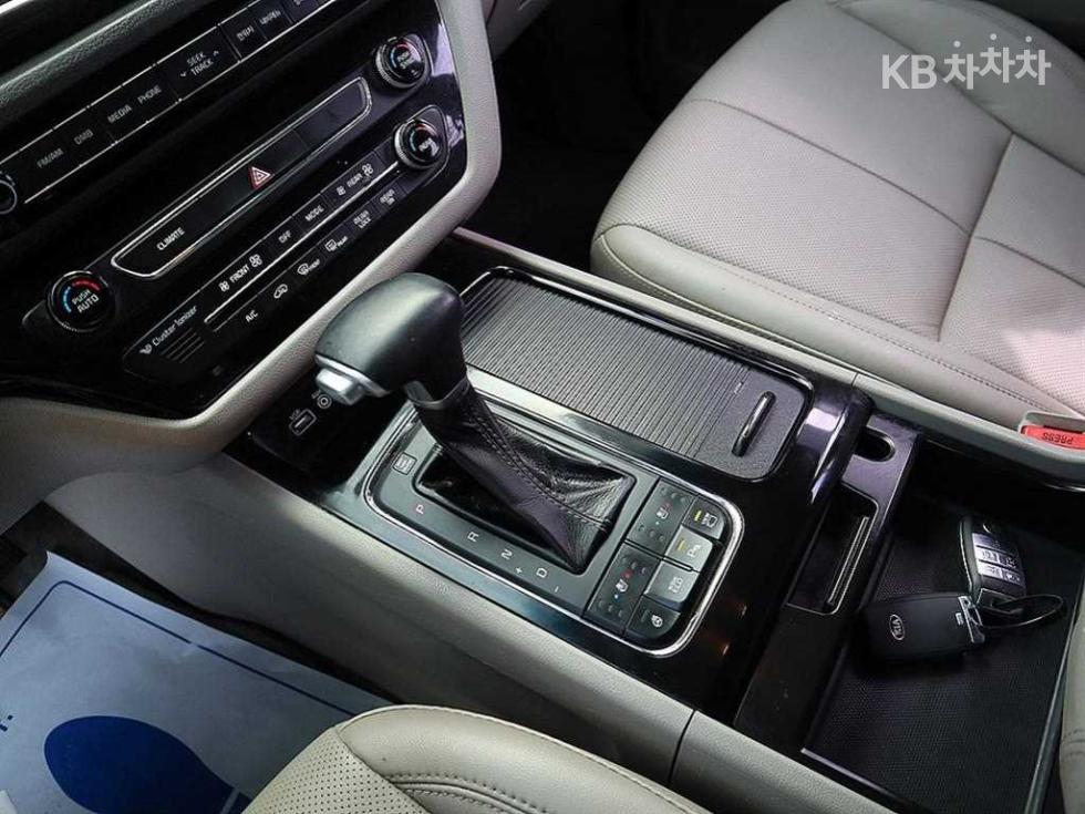 2017 - kia carnival