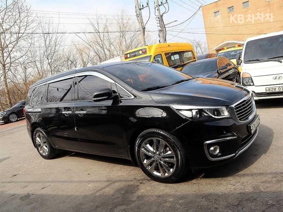 2017 - kia carnival
