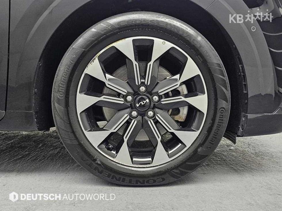 2022 - kia carnival