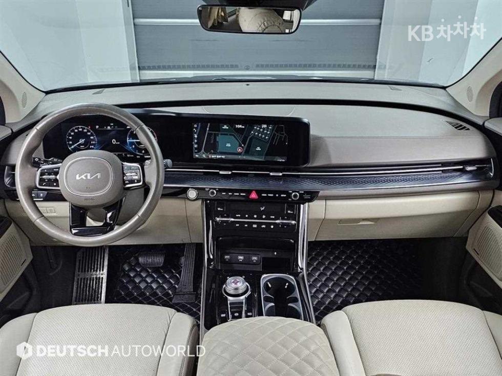 2022 - kia carnival