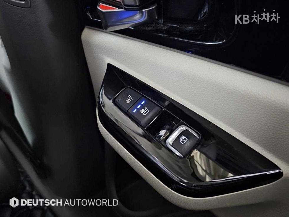 2022 - kia carnival