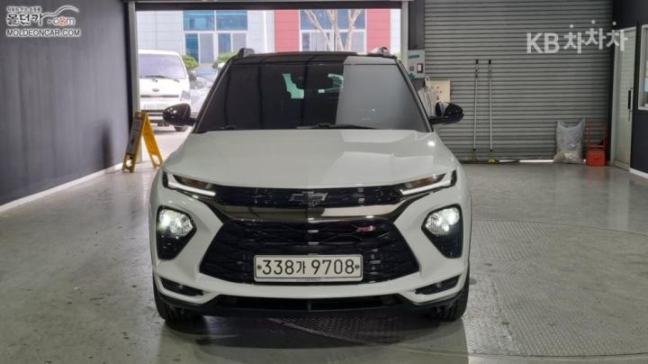 Chevrolet Trailblazer 1.35 Gasoline 2WD RS 4