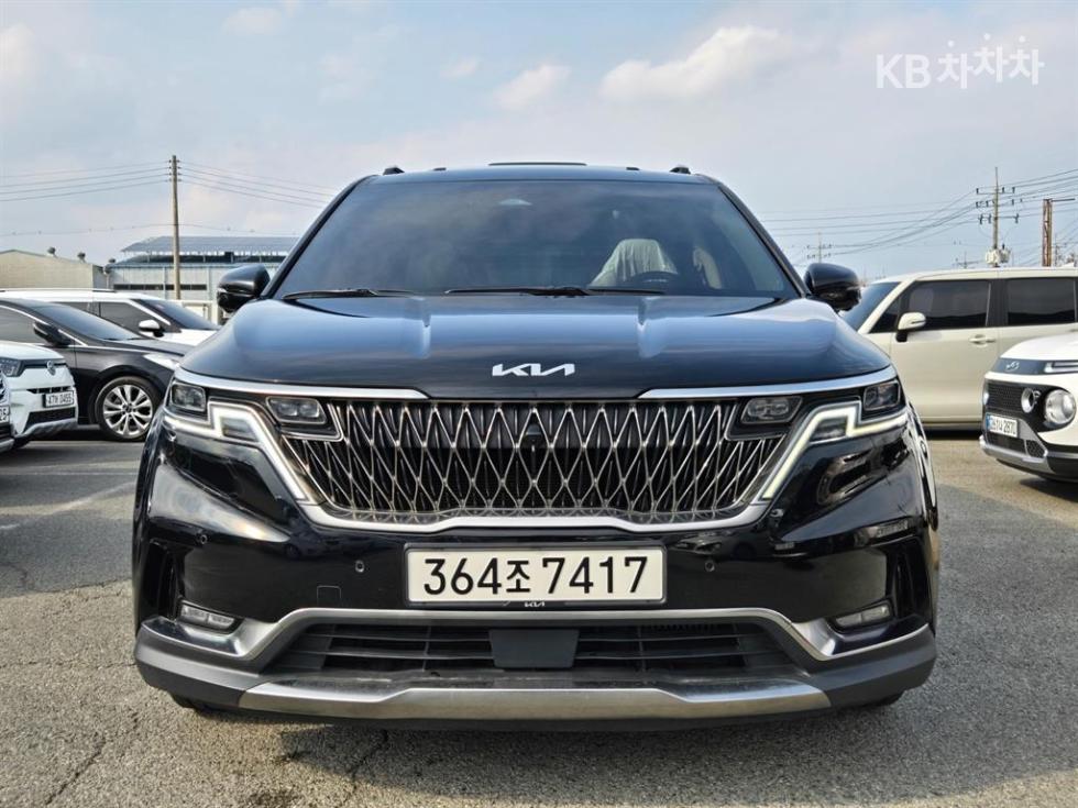 2023 - kia carnival