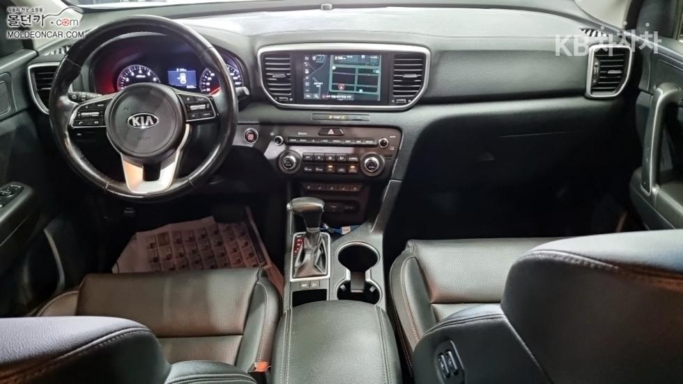 2020 - kia sportage