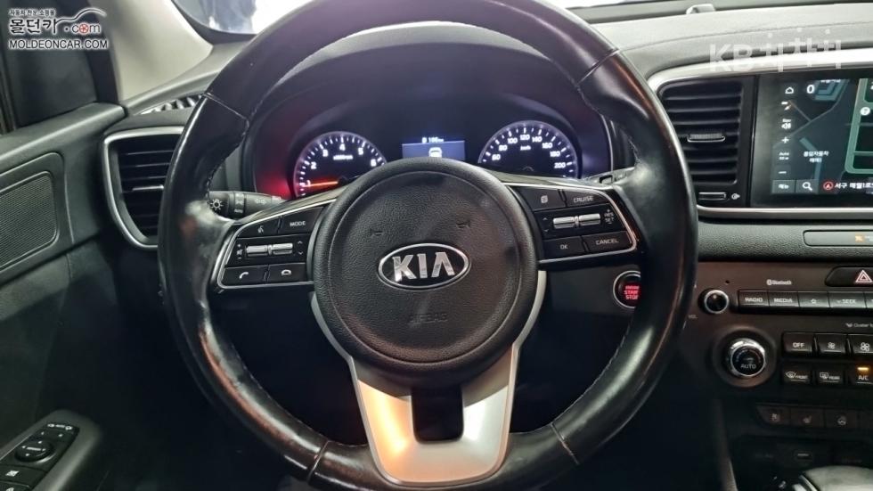 2020 - kia sportage