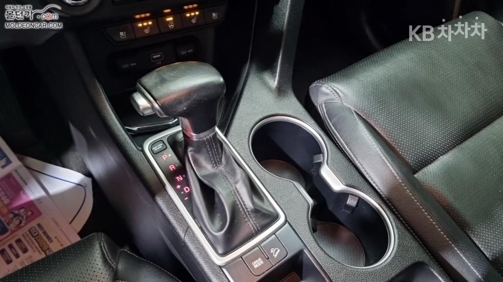 2020 - kia sportage