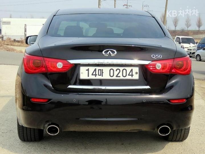 Infiniti Q50 2.2d Premium 5