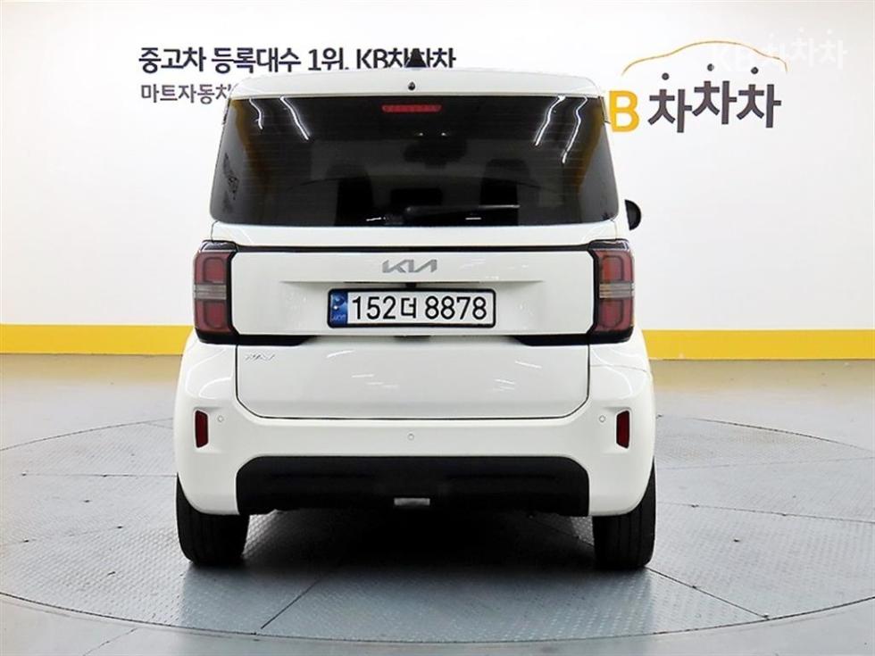 2025 - kia kia