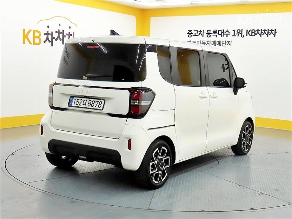 2025 - kia kia