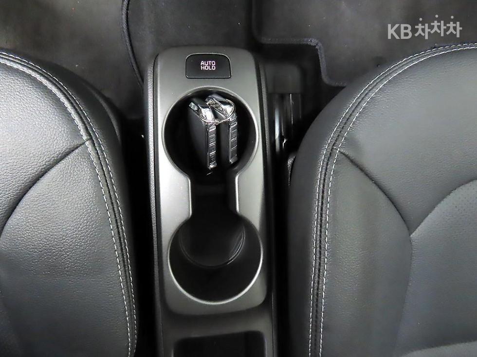 2025 - kia kia