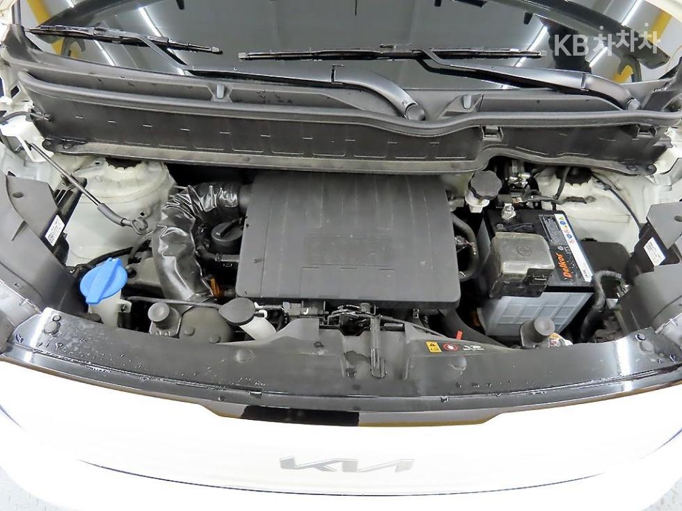 2025 - kia kia