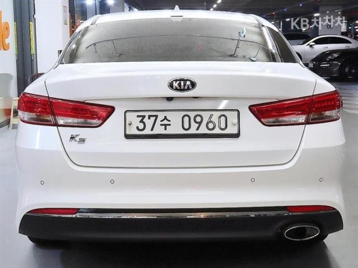 Kia K5 2.0 Gasoline MX Prestige 6