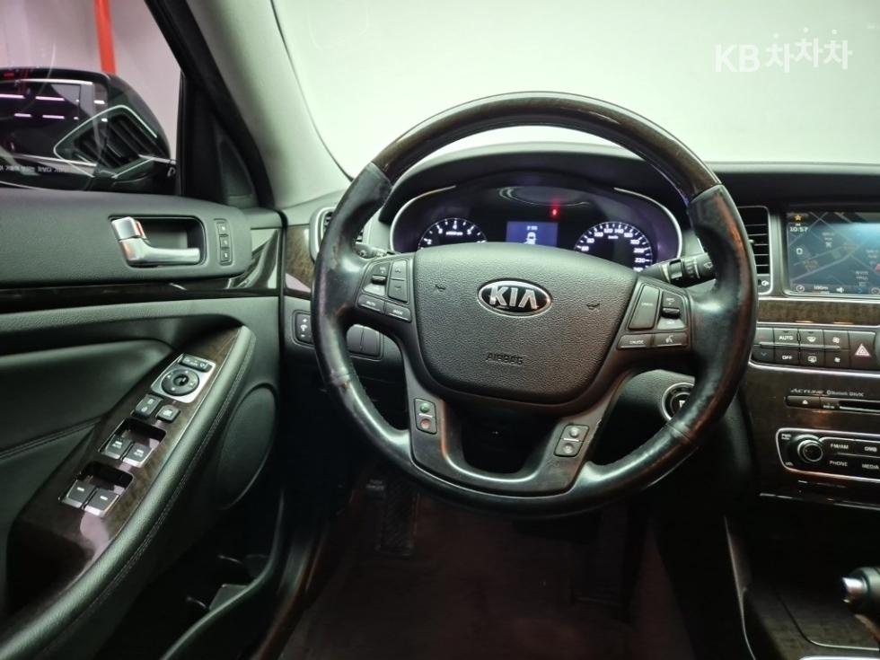 2013 - kia k7