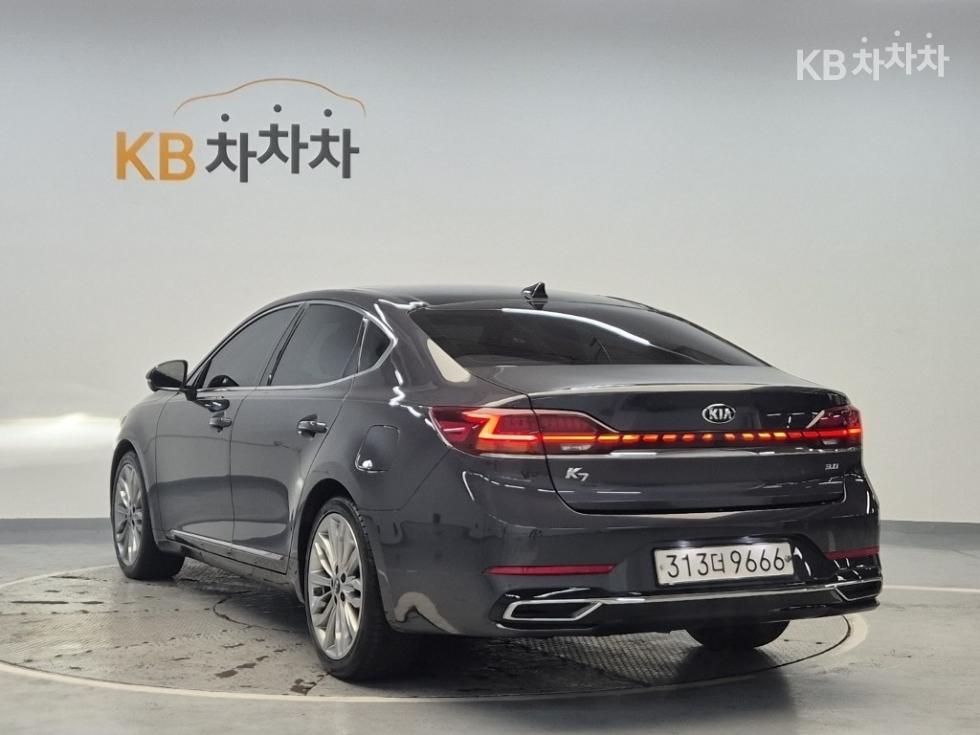 2020 - kia k7