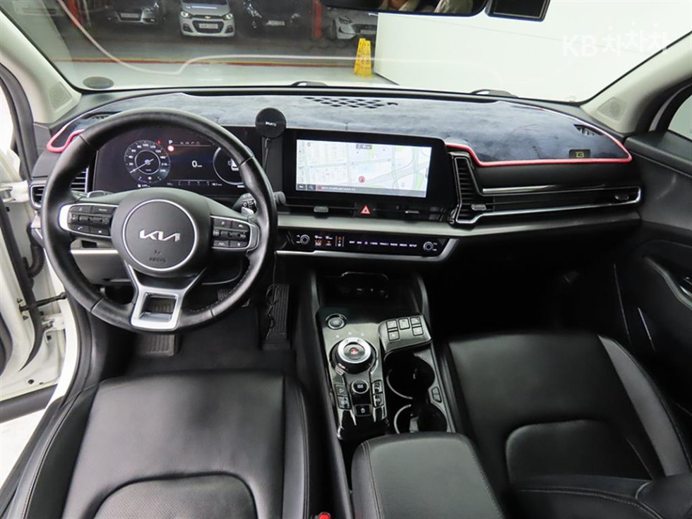 2022 - kia sportage